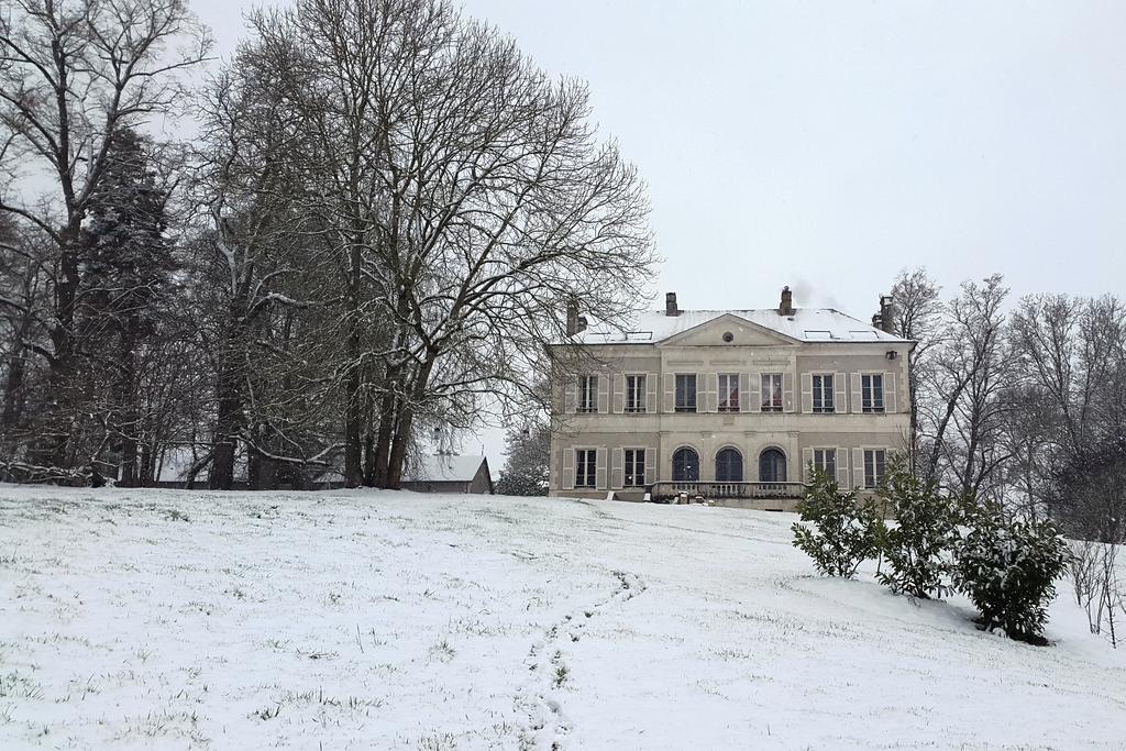 B&B Chateau De Preuil Vallenay Екстериор снимка
